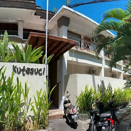 Kuta Suci Guesthouse Exterior foto